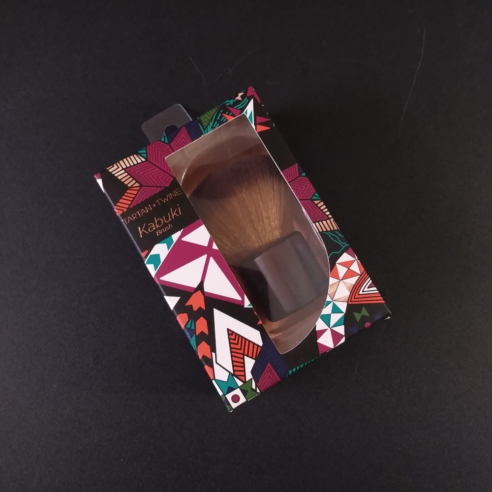 Tartan + Twine Kabuki Brush